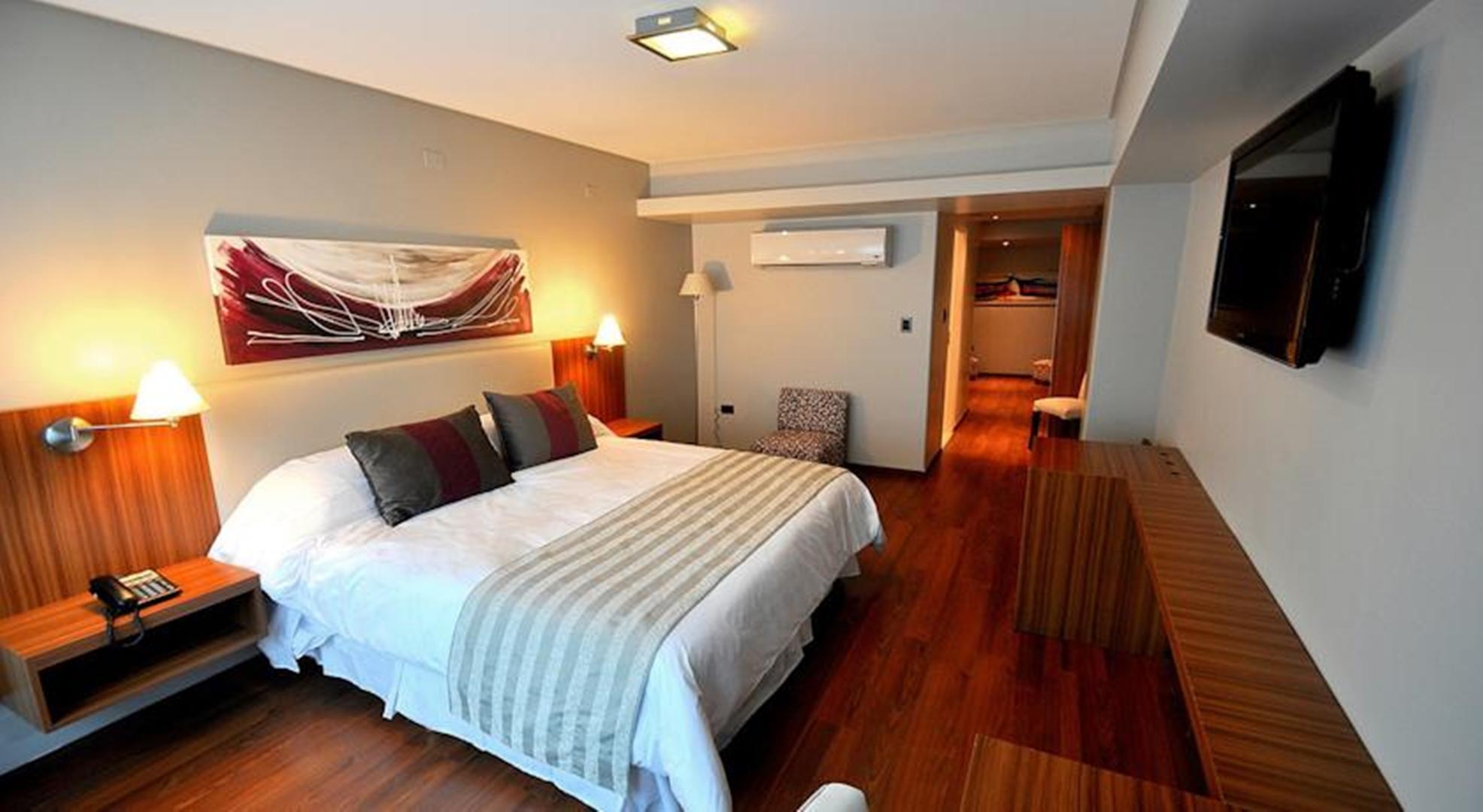 Hotel Bicentenario Suites & Spa San Miguel de Tucumán Dış mekan fotoğraf